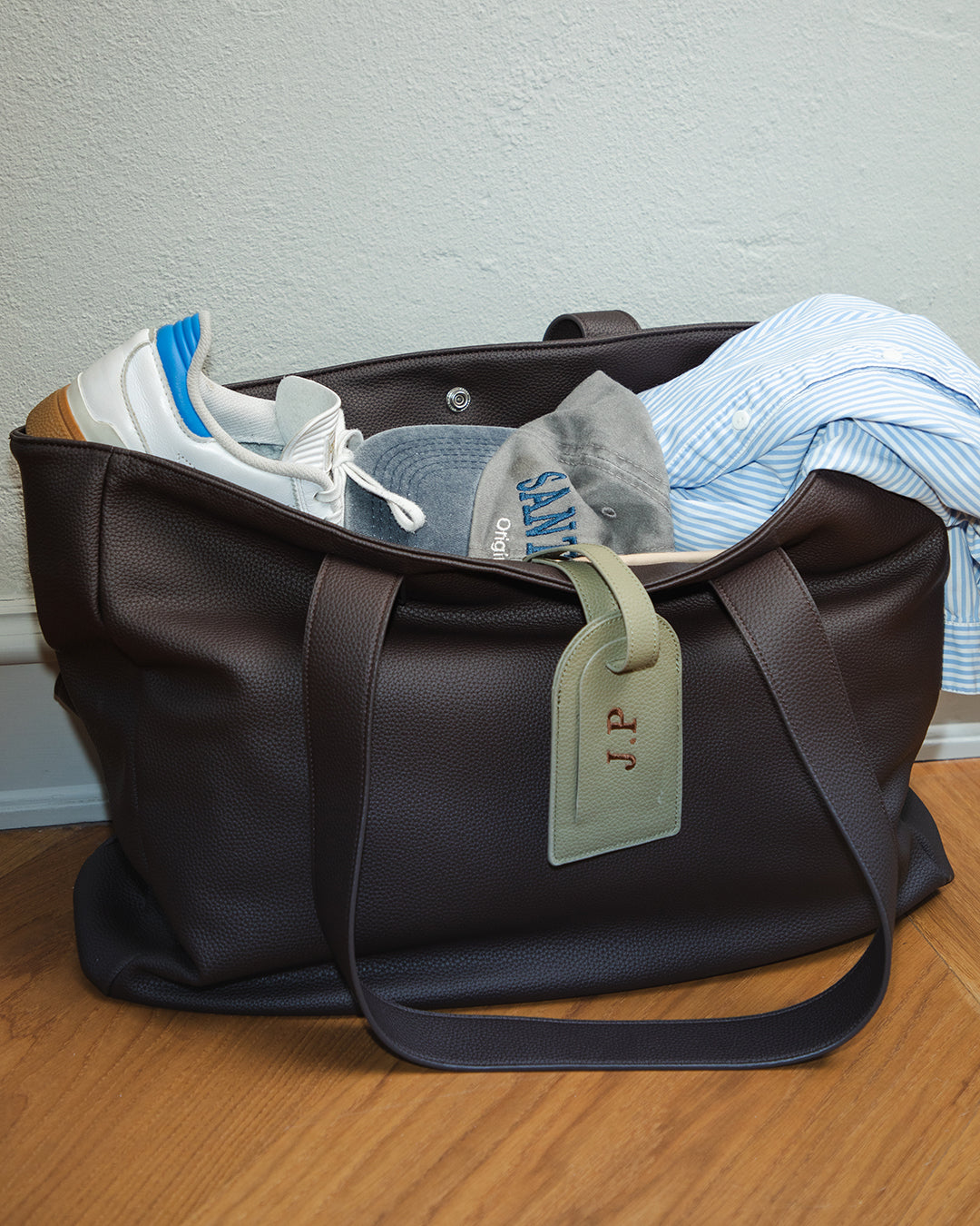 The Luggage Tag – vegan leather