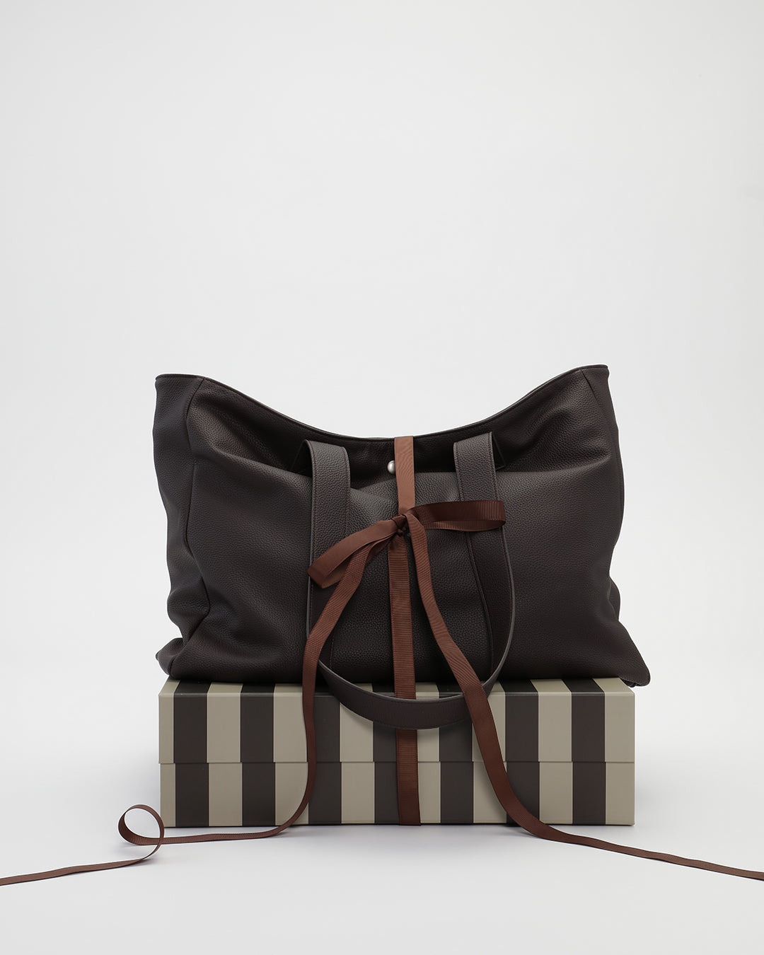 The Shopper Bag – vegan leather