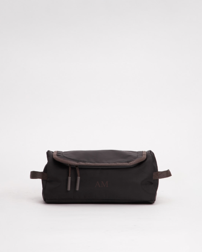 The Hanging Toiletry Bag – waterproof